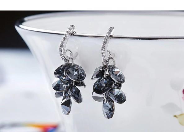 Black Dangling Cluster Grapevine Earrings in 14K White Gold