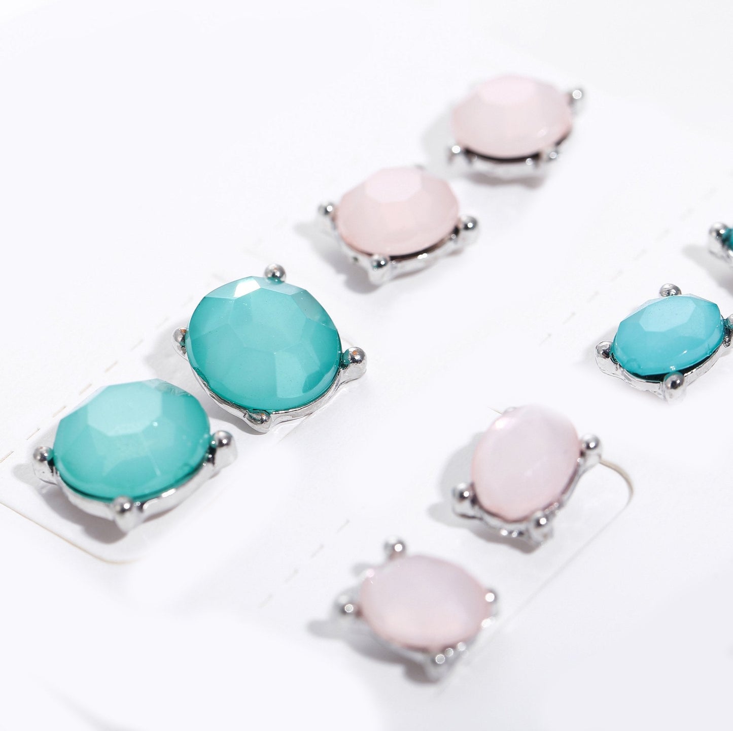 5 Piece Stud Earring Silvertone Earring in Silvertone ITALY Design