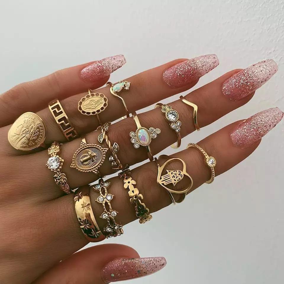 15 Piece Assorted Ring Set With Luxe Crystals Goldtone Ring in Goldtone ITALY Design