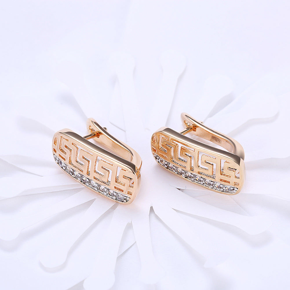 Roman Design Leverback Earring in Goldtone with Crystals