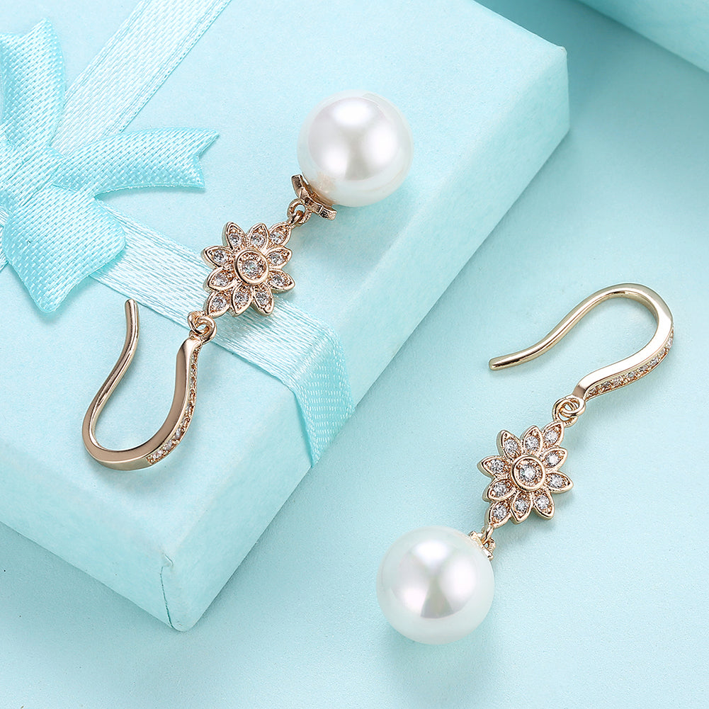 Freshwater Pearl Starburst Drop Earring in Goldtone with Crystals