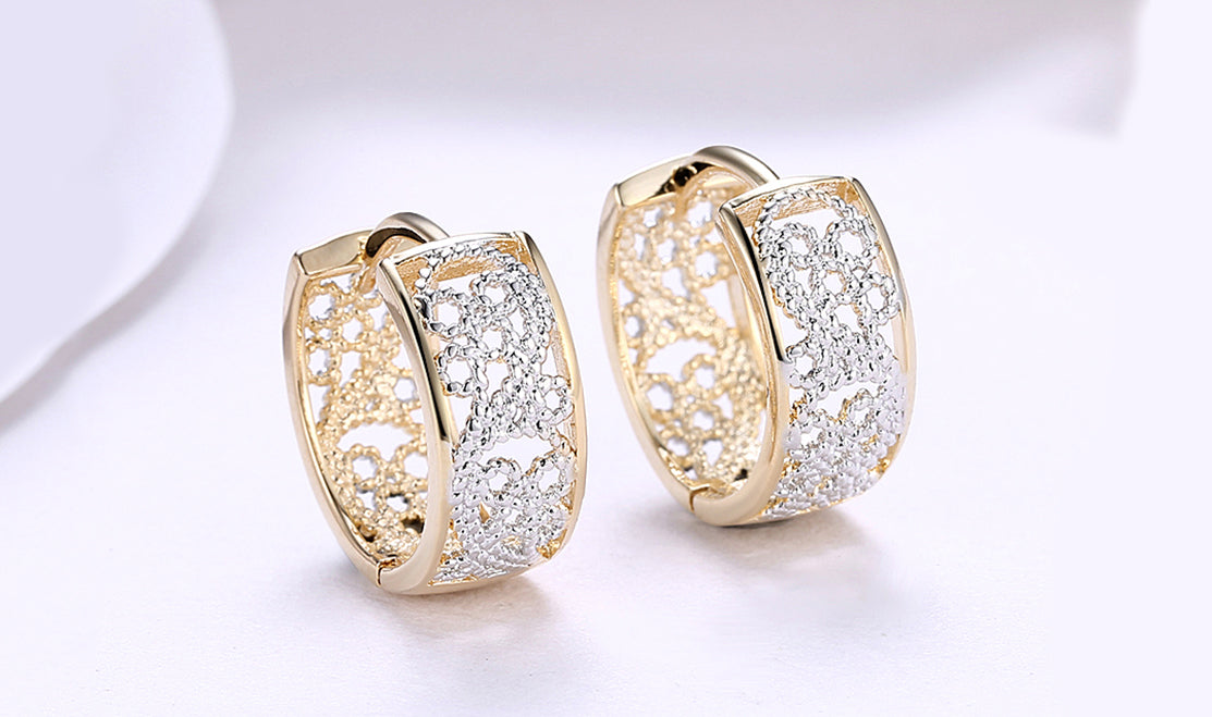 Goldtone Tone Multi-Toned Floral Filigree Wired Clip On Earrings