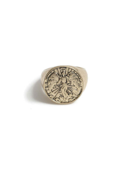 Sleek Angel Design Signet Ring in Goldtone Tone