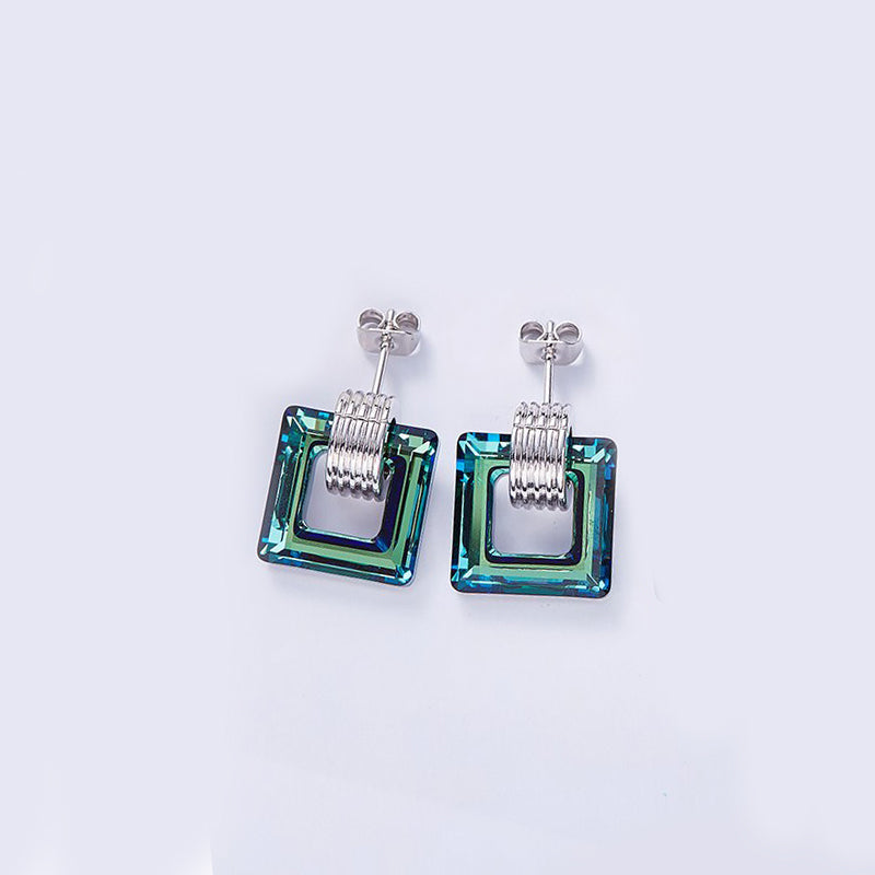 Квадратные гвоздики Aruba Blue Cubic Zirconia в родиевом тоне