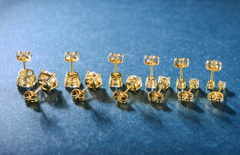 6 Piece Graduating Classic  Elements Studs in Goldtone