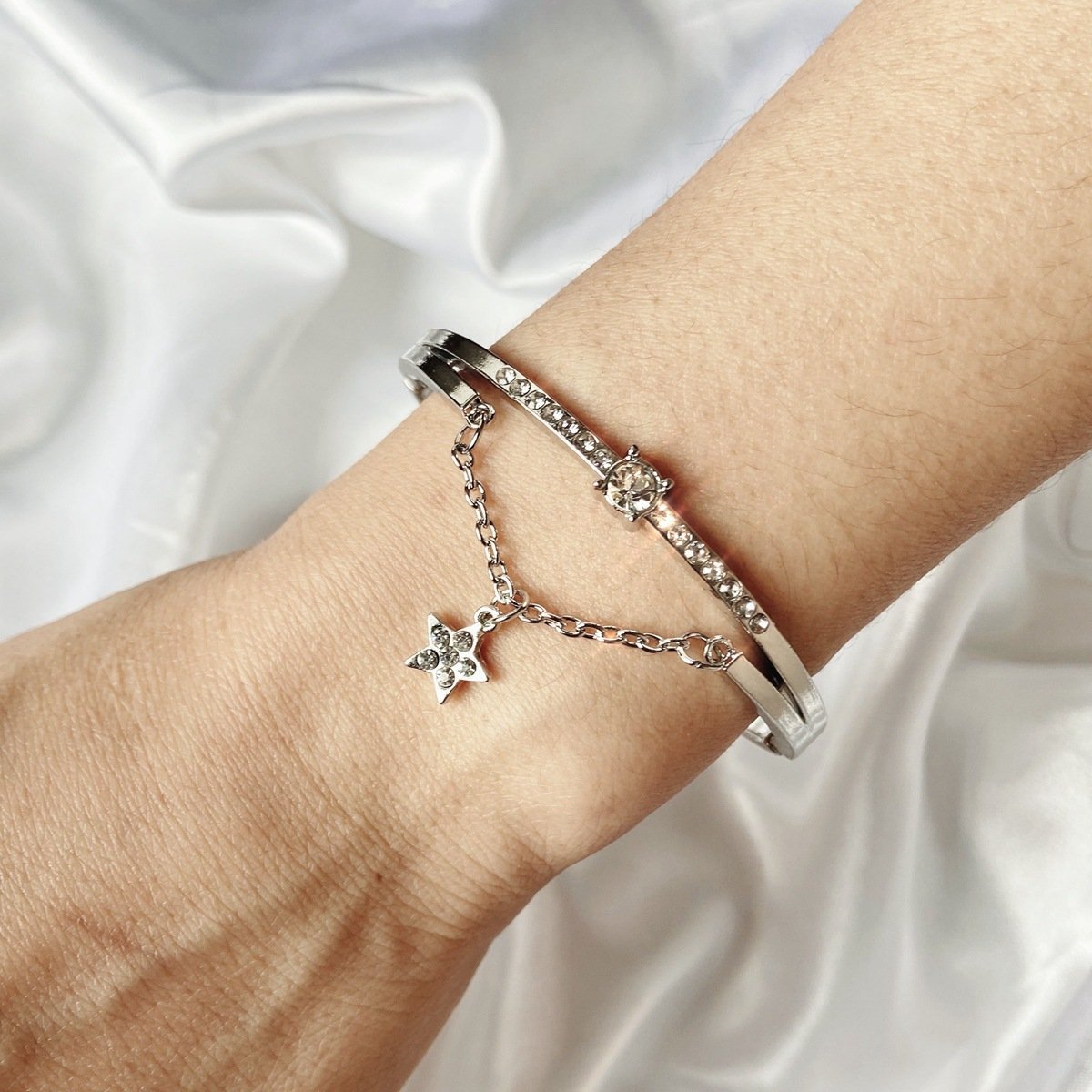 Star Drop With Luxe Crystals  Silvertone Bracelet ITALY Design