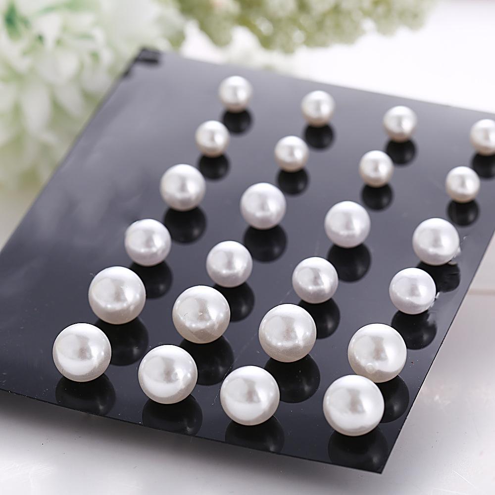 12 Piece Graduating Pearl Stud Earring Set  Silvertone Earring in  Silvertone ITALY Design