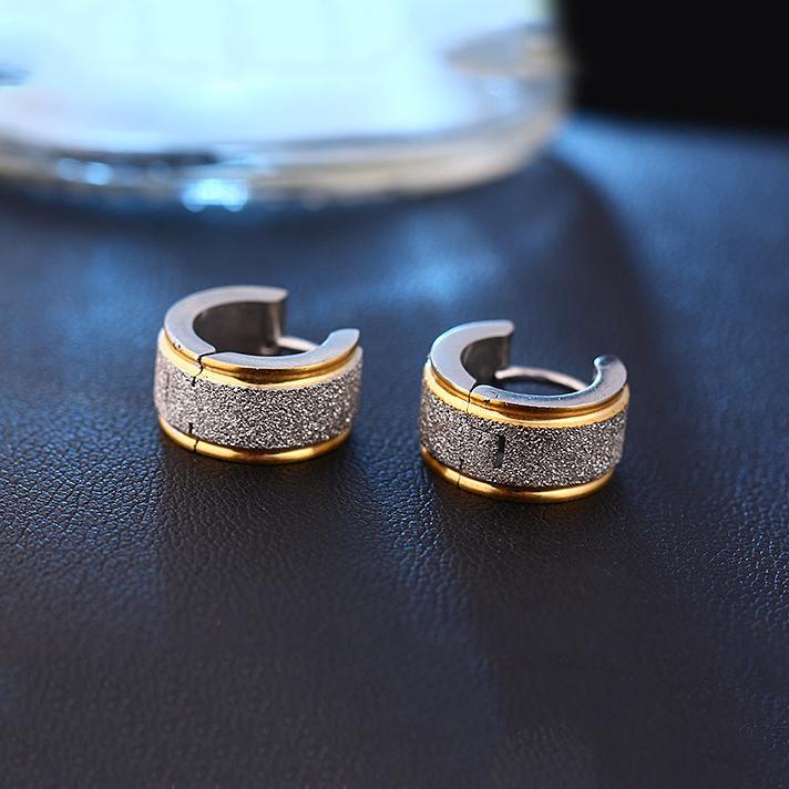 Huggie Earring  Silvertone Earring in  Silvertone ITALY Design