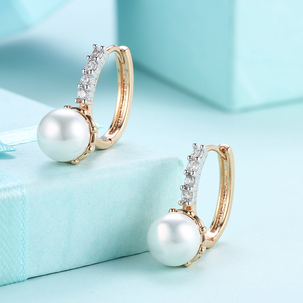 Freshwater Pearl Leverback Earring in Goldtone with  Crystals