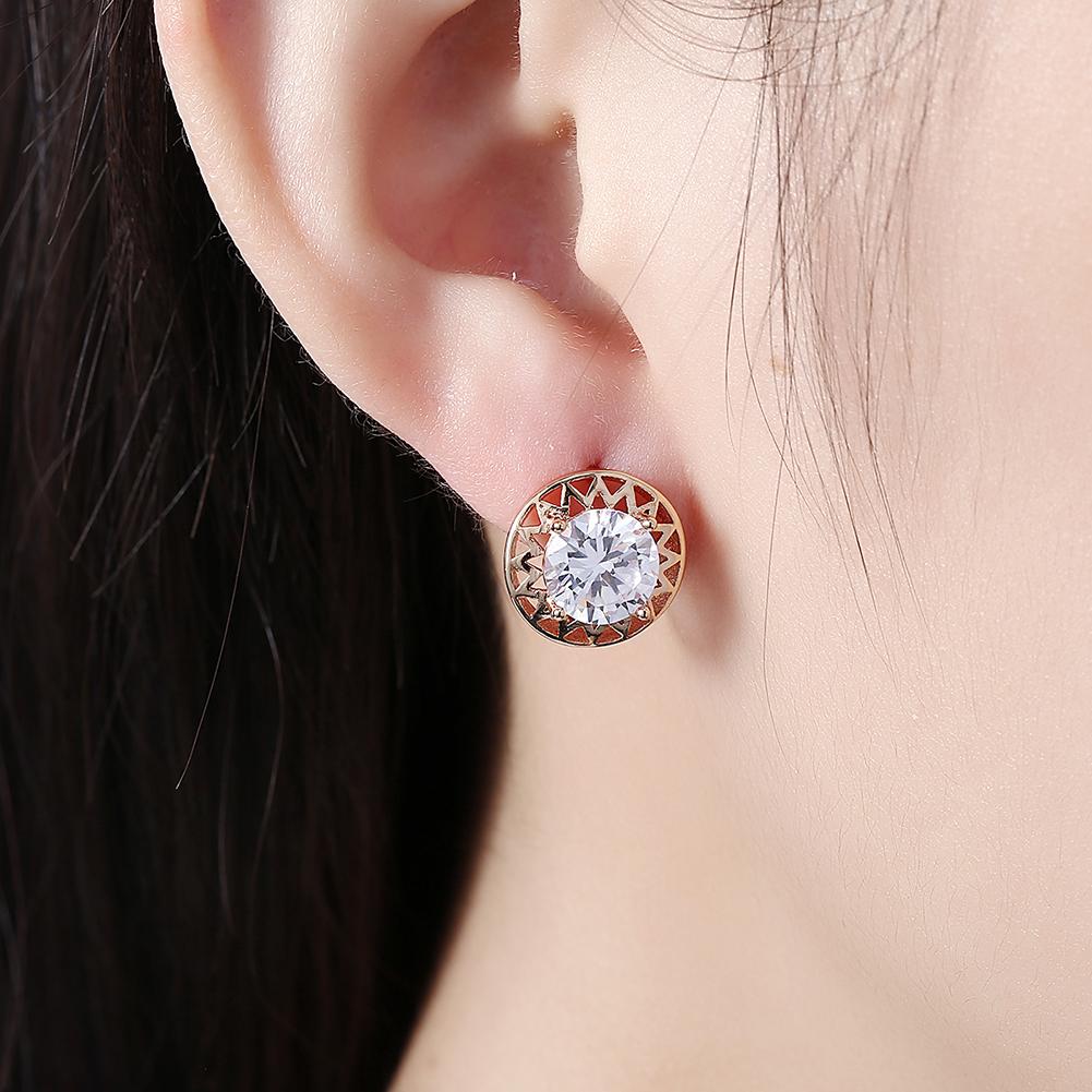 Swarovski Crystal Filligree Circular Leverback Earrings Set in Goldtone - Riakoob Jewelry www.goldennycjewelry.com fashion jewelry for women