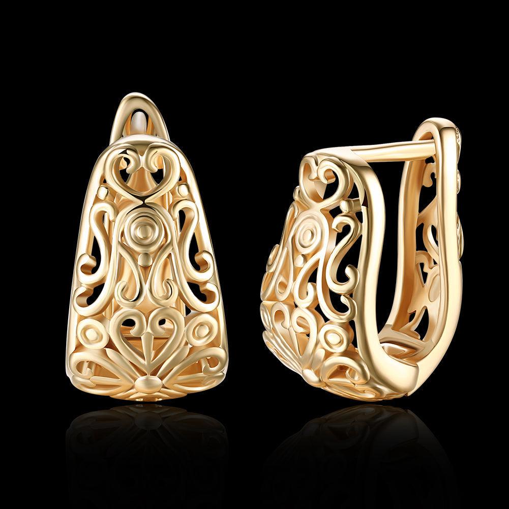 Bohemian Style Filigree Laser Cut Huggie Earring in Goldtone