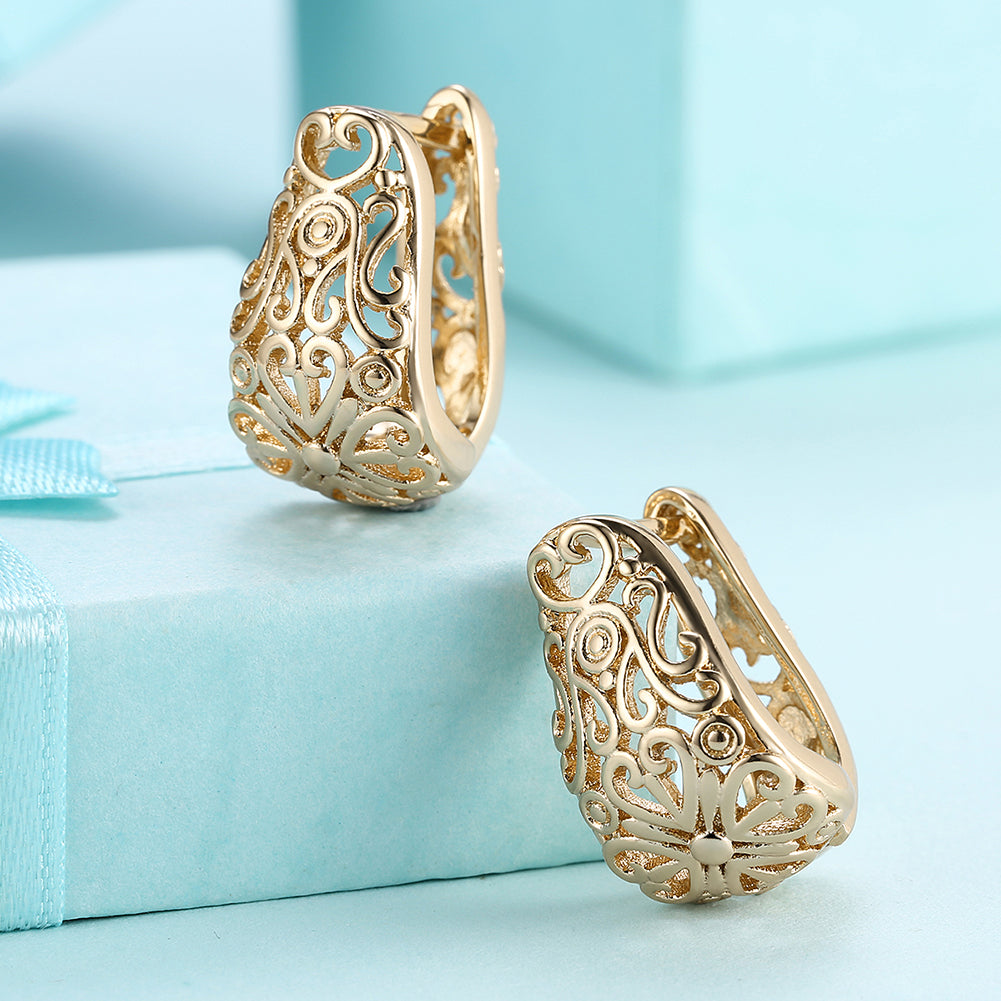 Bohemian Style Filigree Laser Cut Huggie Earring in Goldtone
