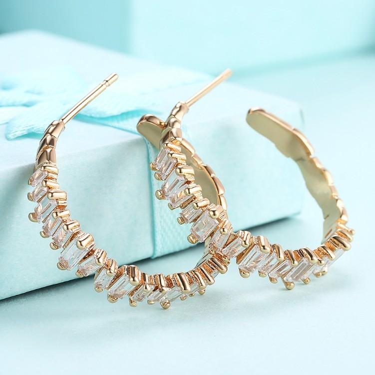 Swarovski Crystal Abstract Crystal Dust Earrings Set in Goldtone - Riakoob Jewelry www.goldennycjewelry.com fashion jewelry for women