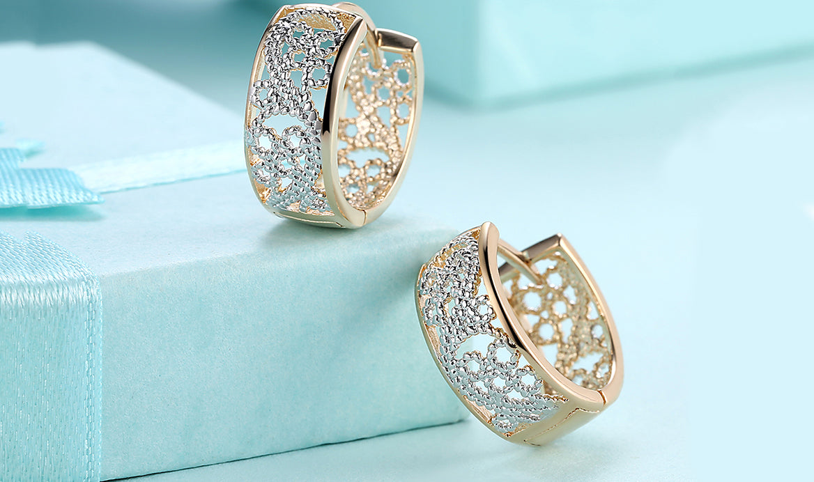 Goldtone Tone  Multi-Toned Floral Filigree Wired Clip On Earrings