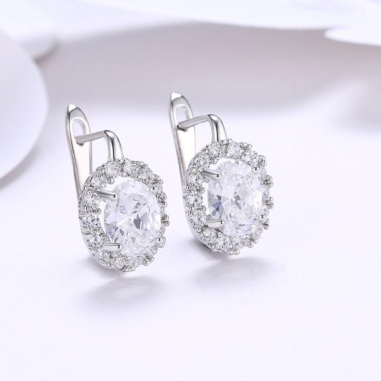 Swarovski Crystal Circular Leverback Earrings Set in Silvertone - Riakoob Jewelry www.goldennycjewelry.com fashion jewelry for women