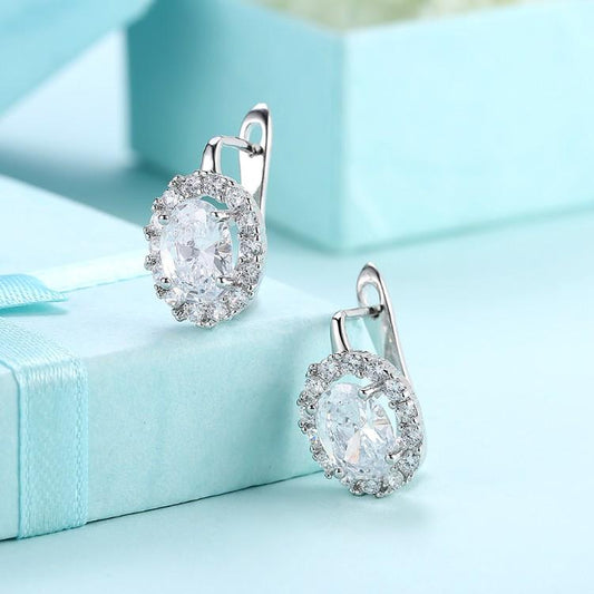 Swarovski Crystal Circular Leverback Earrings Set in Silvertone - Riakoob Jewelry www.goldennycjewelry.com fashion jewelry for women