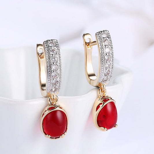Red Stone Classic Resin Drop Earring in Goldtone